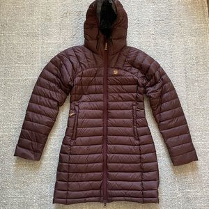 FJÄLL RÄVEN Women’s Snow Flake Parka
